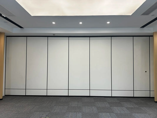 White Rothnow® movable meeting room partition RNMP04, customizable size, designed for flexible space division.