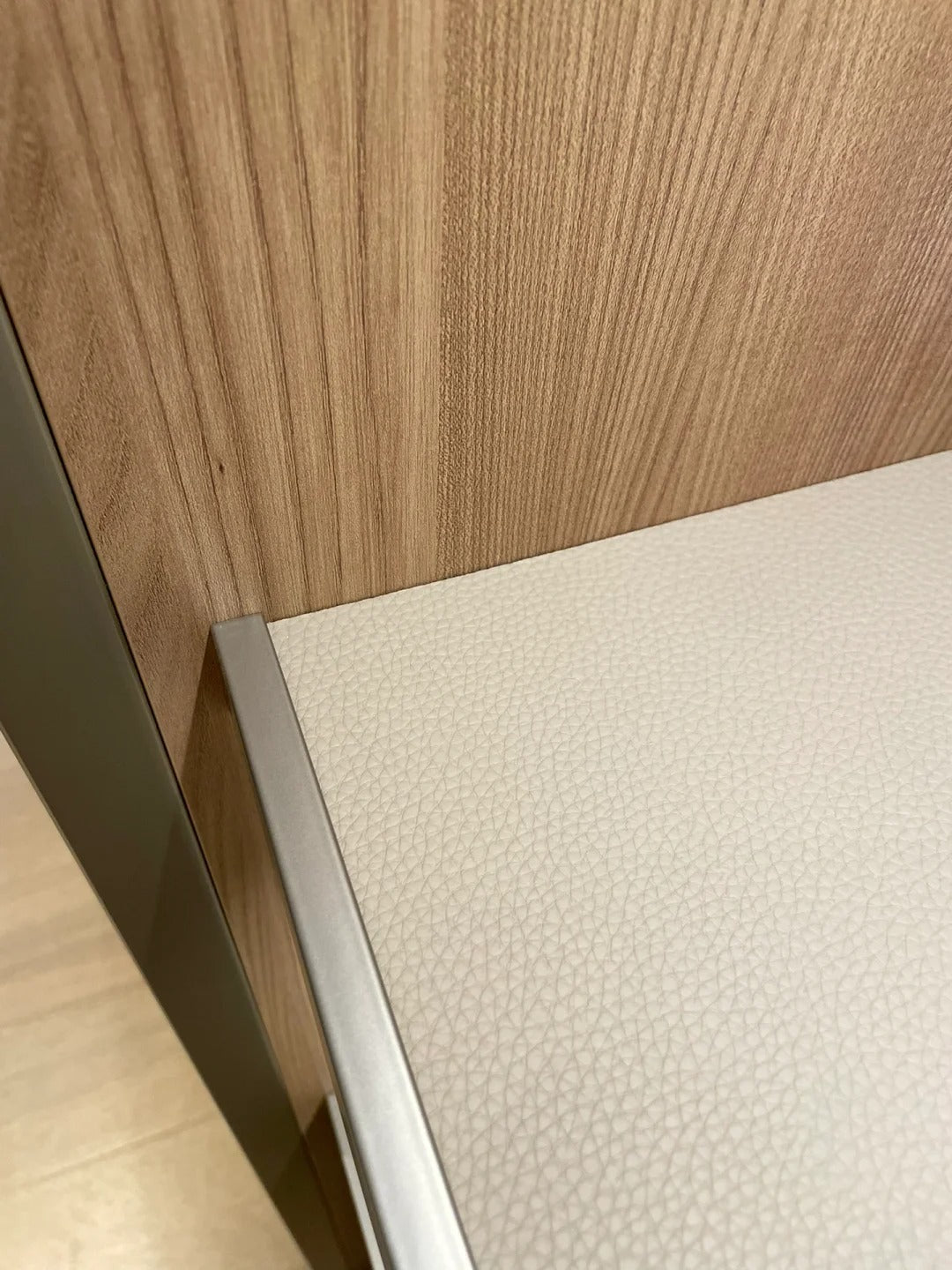 Rothnow® Wardrobe-RNWC06-Aluminum Glass Door Wardrobe