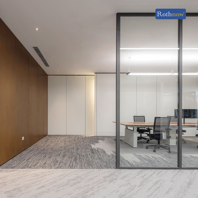 Rothnow® 100 series glass office partition, 1000mm wide by 1000mm high, with white frame and clear glass panel.
