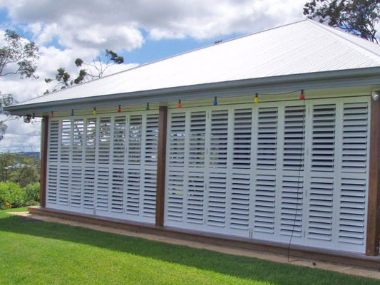 Rothnow® Aluminum 50 Series Louver Window, black finish, 1000mm wide and tall, with adjustable louvers for ventilation.