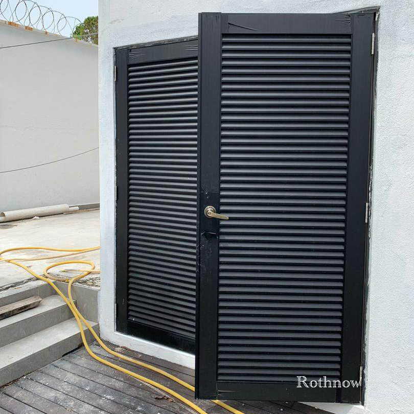 Rothnow Aluminum Door 50 Series louver door for balcony, white finish, 1600mm wide by 2100mm high with 150mm width.