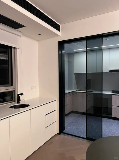 Rothnow aluminum 7x45 series black slim frame sliding door with clear glass, 3940mm wide by 2280mm high, modern design.