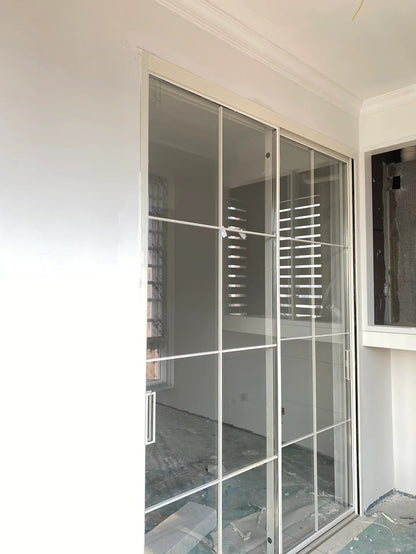 Rothnow French Style Aluminum Sliding Door in Classic White, 16x45 Series with slim frame and clear glass design.