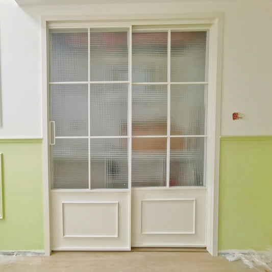 Rothnow French Style Aluminum Door, 16x45 Series Slim Frame Sliding Door in classic white with clear glass skin.