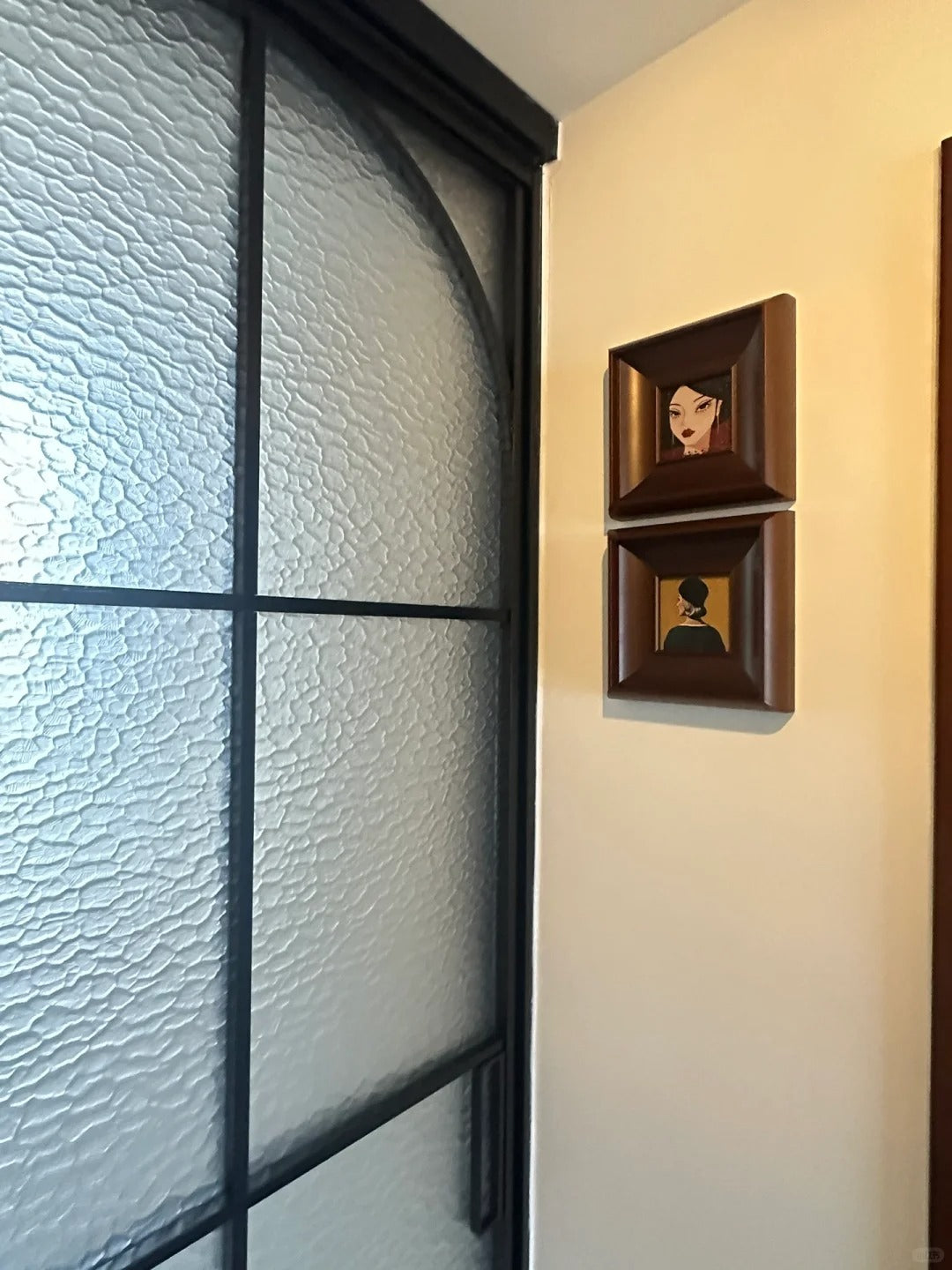 Rothnow French Style Aluminum Sliding Door with clear glass, slim frame, 16x45 series, ideal for bathroom or room entry.