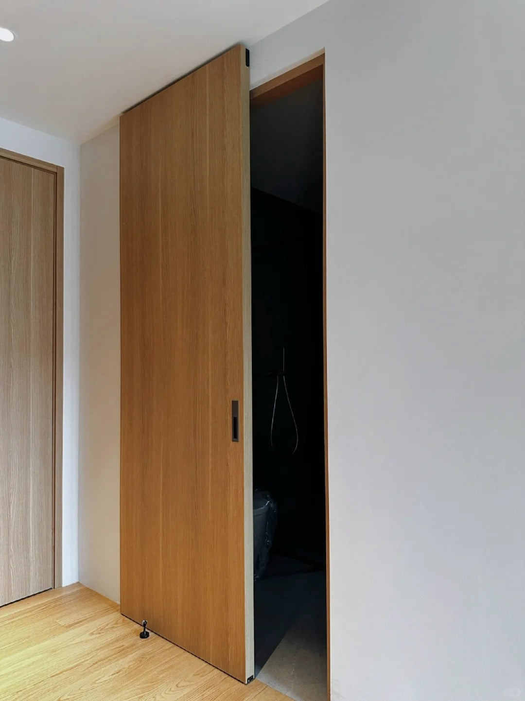 Rothnow® Aluminum Wooden Sliding Ghost Door in brown, 800mm wide, 2100mm high, with 150mm wall thickness, modern interior door.