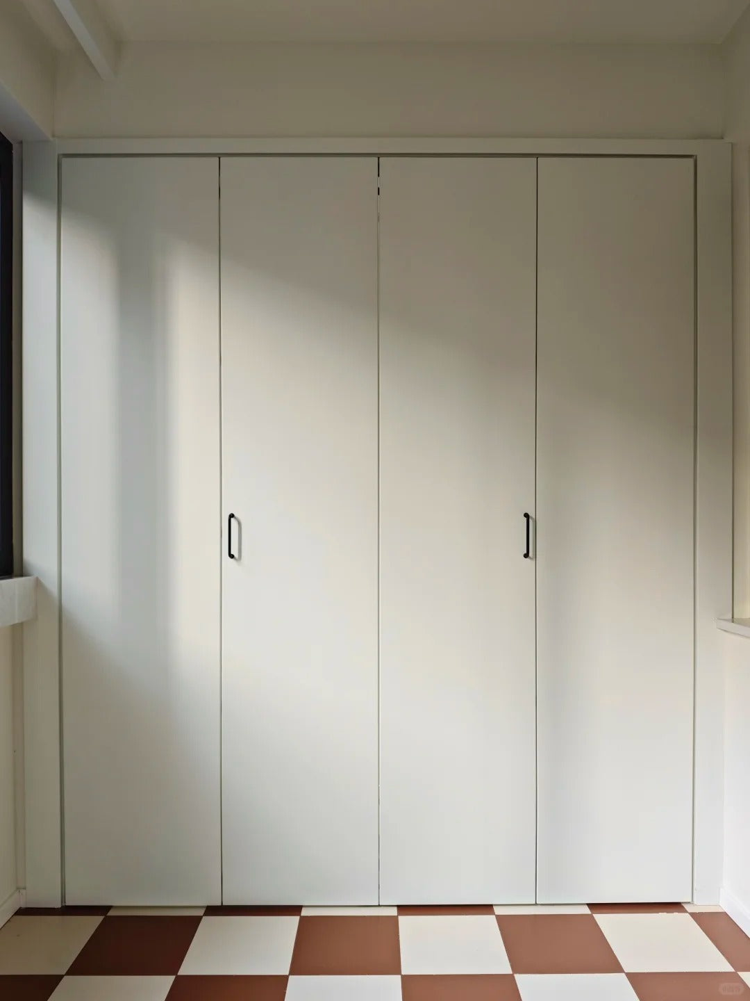 Rothnow aluminum wooden folding door, 800mm wide by 2100mm high, with brown finish and wall thickness for interior or exterior use.