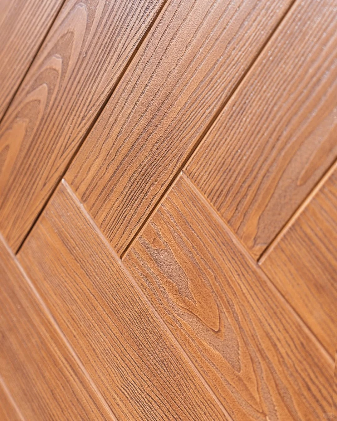 Brown Rothnow wood front entrance door with rectangular design, 800mm wide, 2100mm high, and 150mm wall thickness.