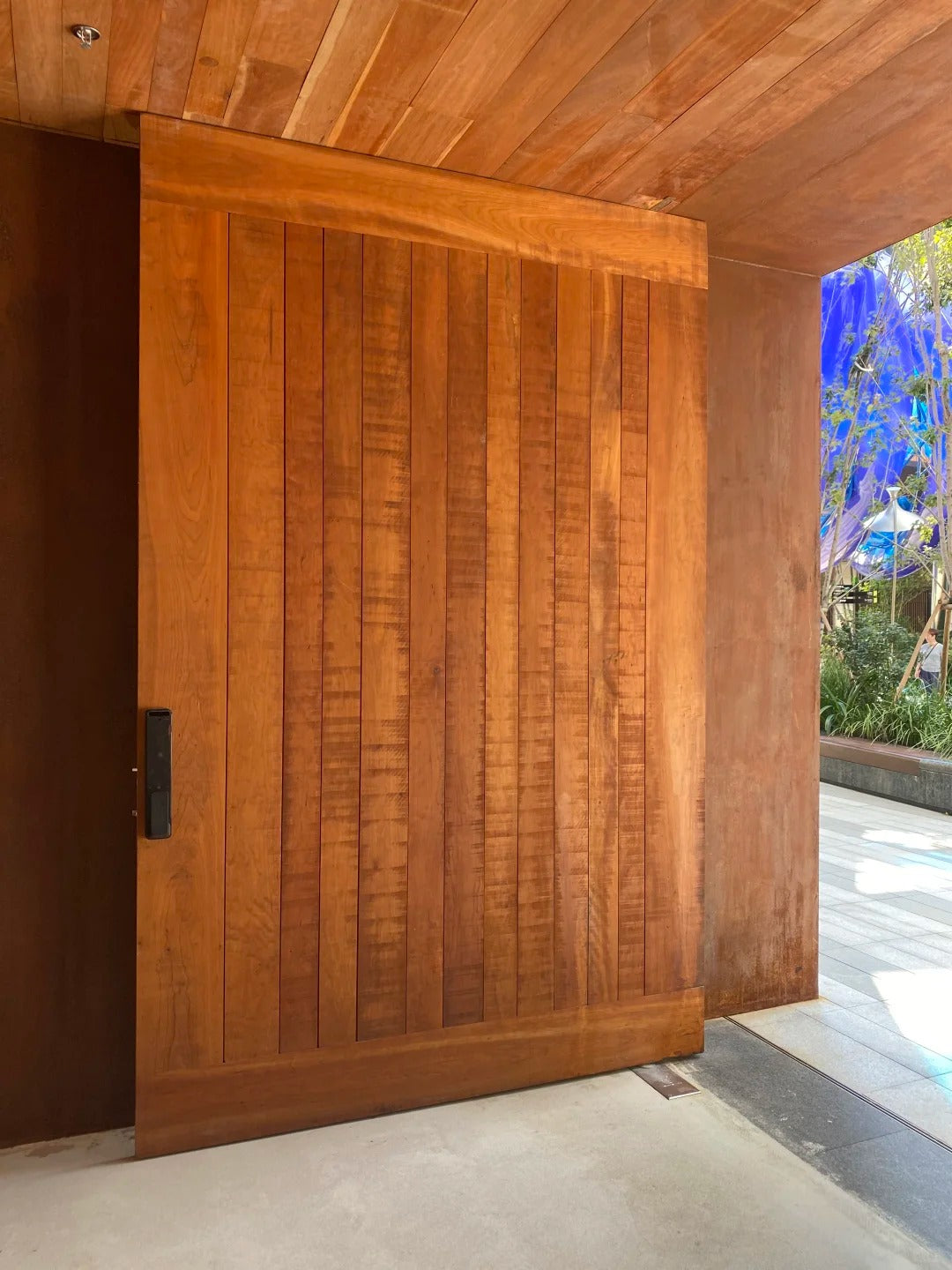 Rothnow wood front door and entrance door, brown, 800mm wide, 2100mm high, with pivot design and 150mm wall thickness