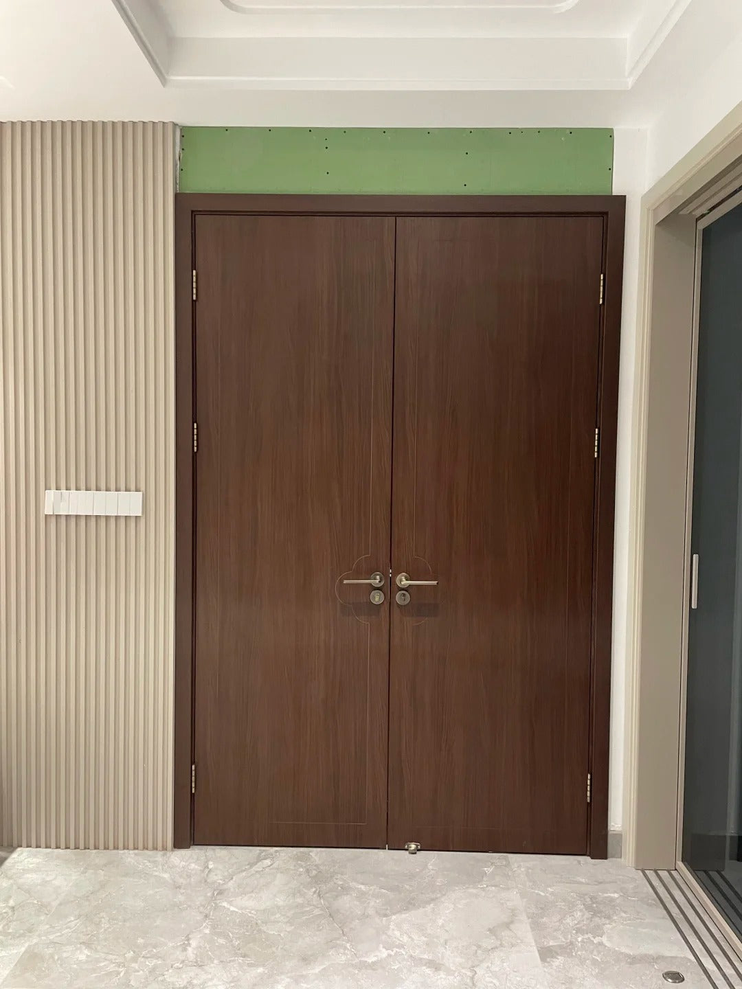 Rothnow fire-rated wood door with 800mm width and 2100mm height, featuring a sturdy wall-thick design for safety and durability