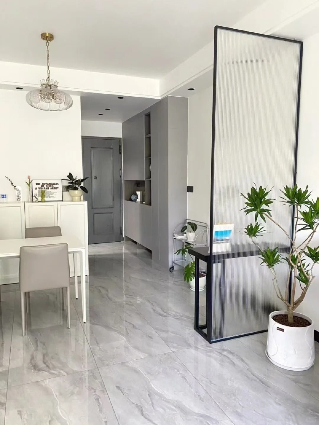 Rothnow® Waved Glass Aluminum Partition in white, 7x45 series slim frame fixed partition with clear glass design for modern interiors.