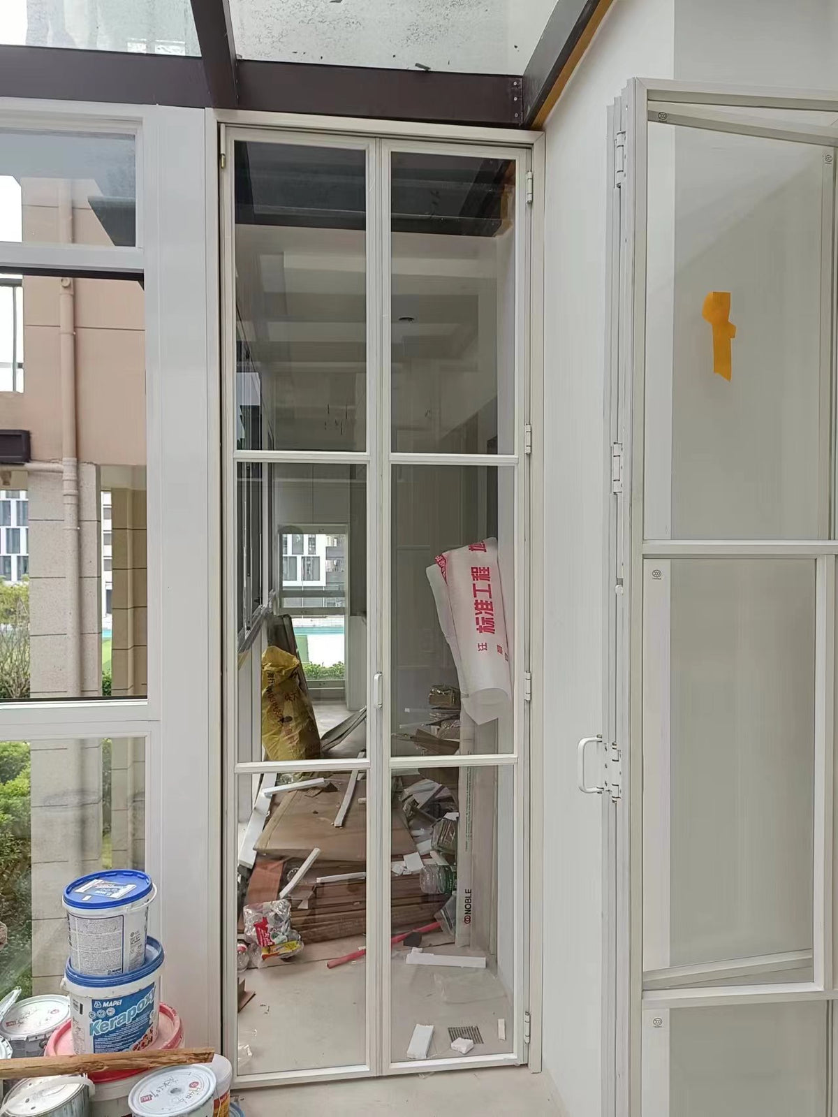 Rothnow French Style Slime Frame Door in white with clear glass, 16x45 series exterior door, featuring sleek design and durable construction.