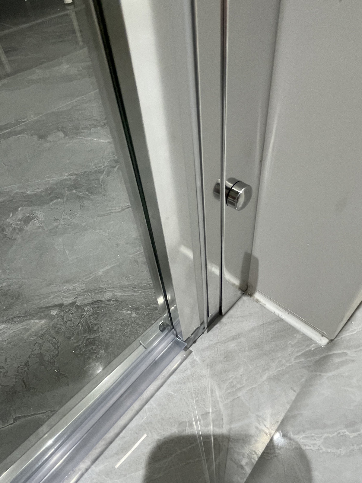 Black Rothnow® shower panel with pivot door, super slim frame, 900mm width, 2200mm height, for modern bathroom showers.