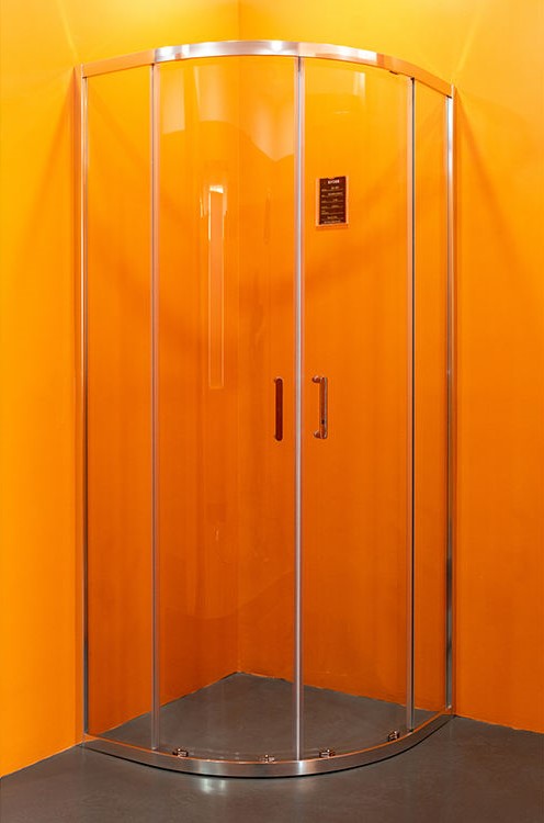 Rothnow® sliding shower door with polished profile and curved glass, 900mm width and 2200mm height, for modern shower enclosures.