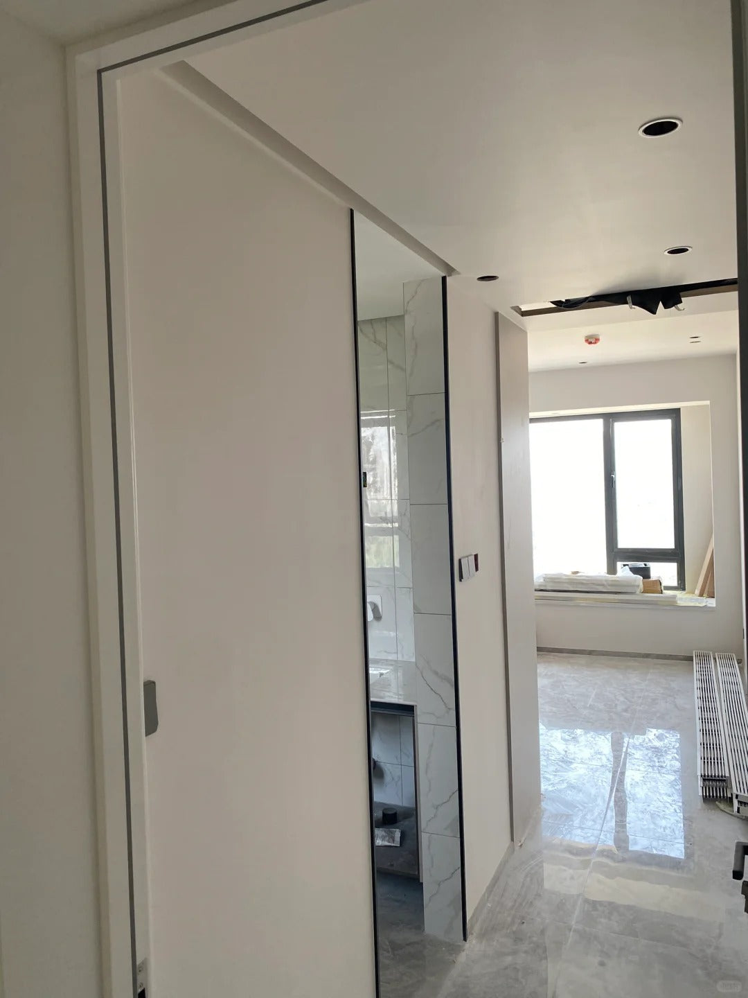 Rothnow® aluminum door 16x45 series slim frame barn door with clear glass skin, ideal for living room decor and space division