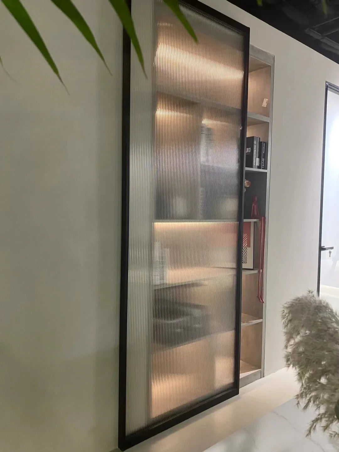 Rothnow Aluminum Door 16x45 Series with slim frame and waved clear glass, white finish, modern design for contemporary entryways.