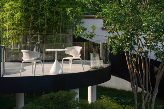Black Rothnow curved outdoor staircase with custom size, featuring sleek design and sturdy construction for exterior use.