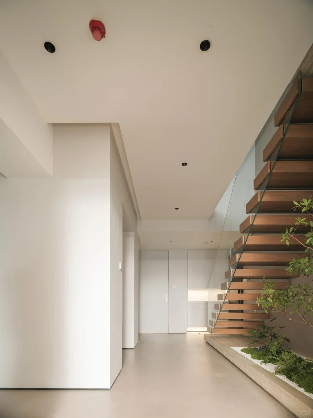 Black Rothnow® Floating Staircase RNFS02 in wood, showcasing sleek, modern design with open risers and minimalist construction.