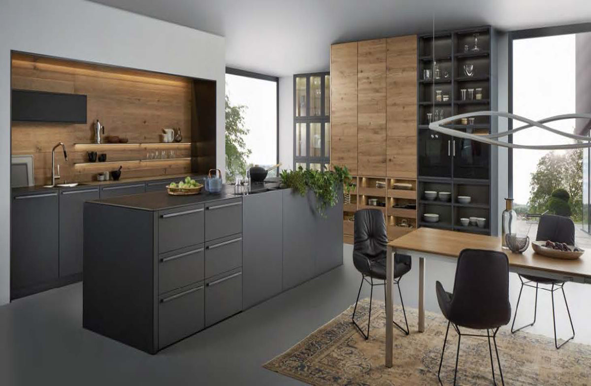 Black Rothnow® lacquer finish kitchen cabinets with sleek design and customized size, perfect for modern kitchen interiors.