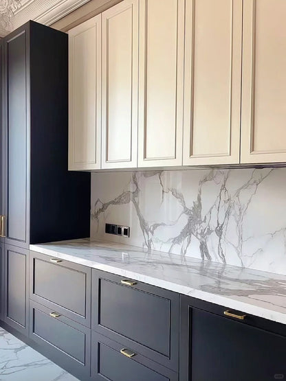 Black Rothnow® lacquer finish kitchen cabinets with customizable size and sleek design, ideal for modern kitchen decor.