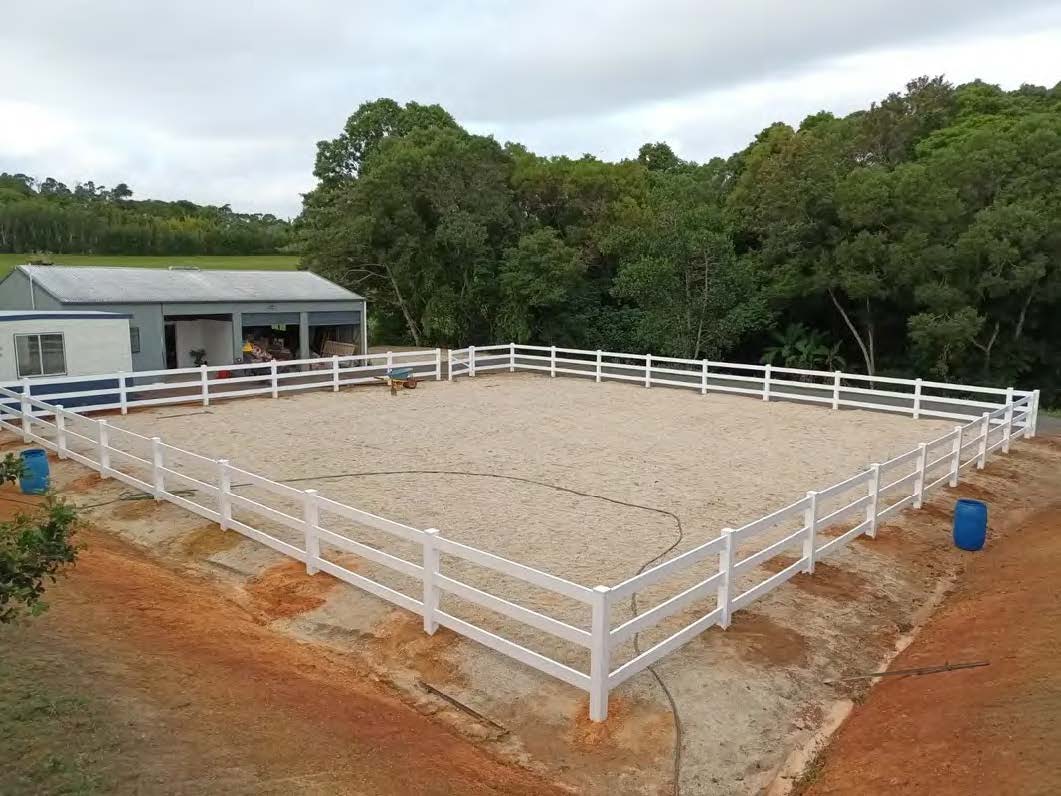 Rothnow PVC horse stall railing and fence in black, customizable size, durable safety enclosure for stables and paddocks