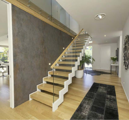 Rothnow straight staircase side board in black, custom-sized staircase component with keel design for modern interior stairs.
