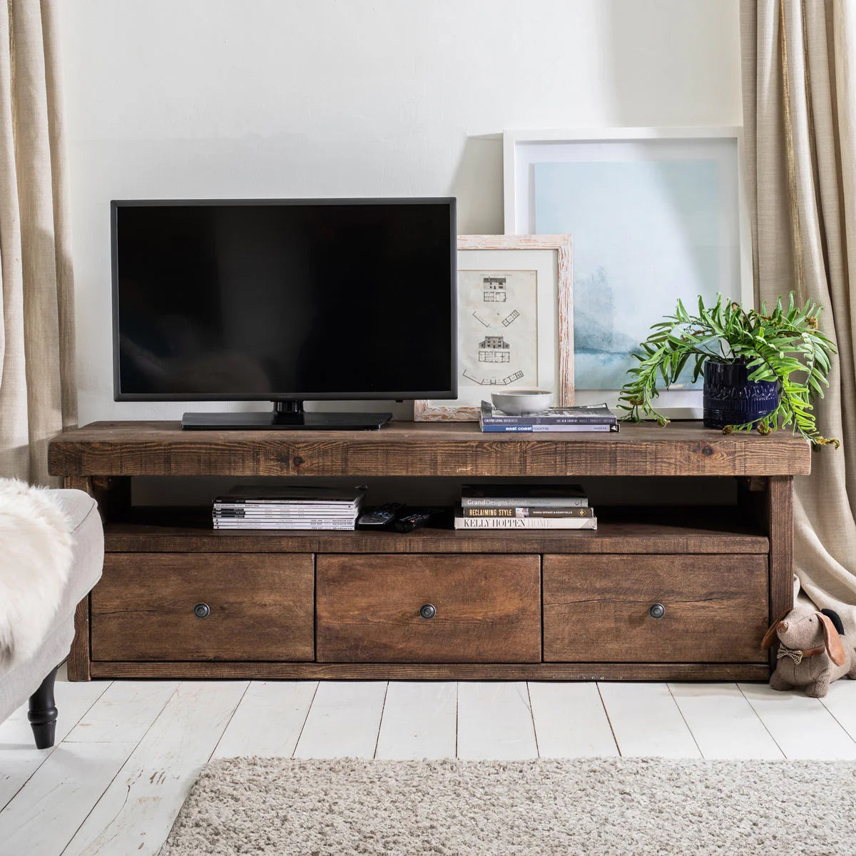 Black Rothnow TV stand RNTC01 TV cabinet with customizable size, featuring a sleek protective railing for modern home entertainment.