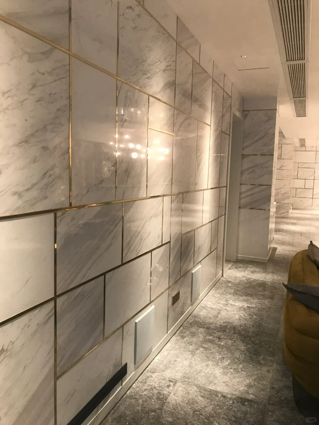 Rothnow Wall Panel RNCB05 in black with carbon crystal stone pattern, featuring textured stone design for modern interior decor.