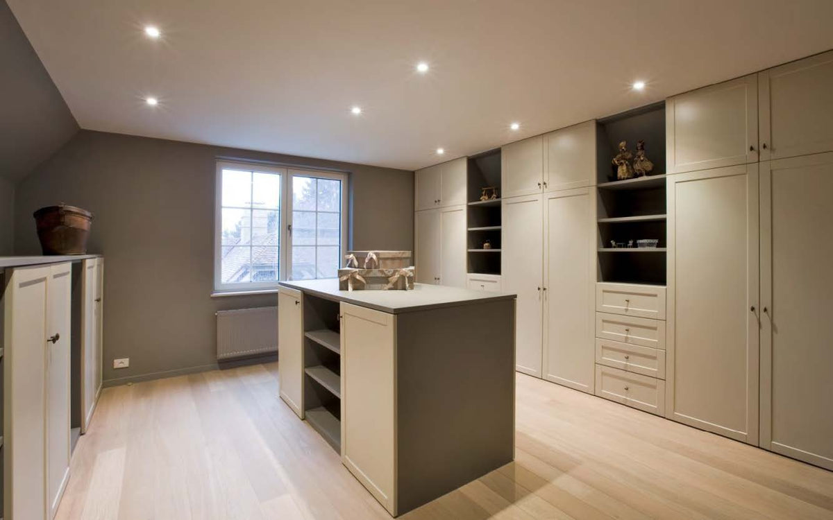 Black Rothnow Wardrobe RNWC02 swing door closet with customizable size, featuring a sturdy护栏 design and sleek modern appearance.