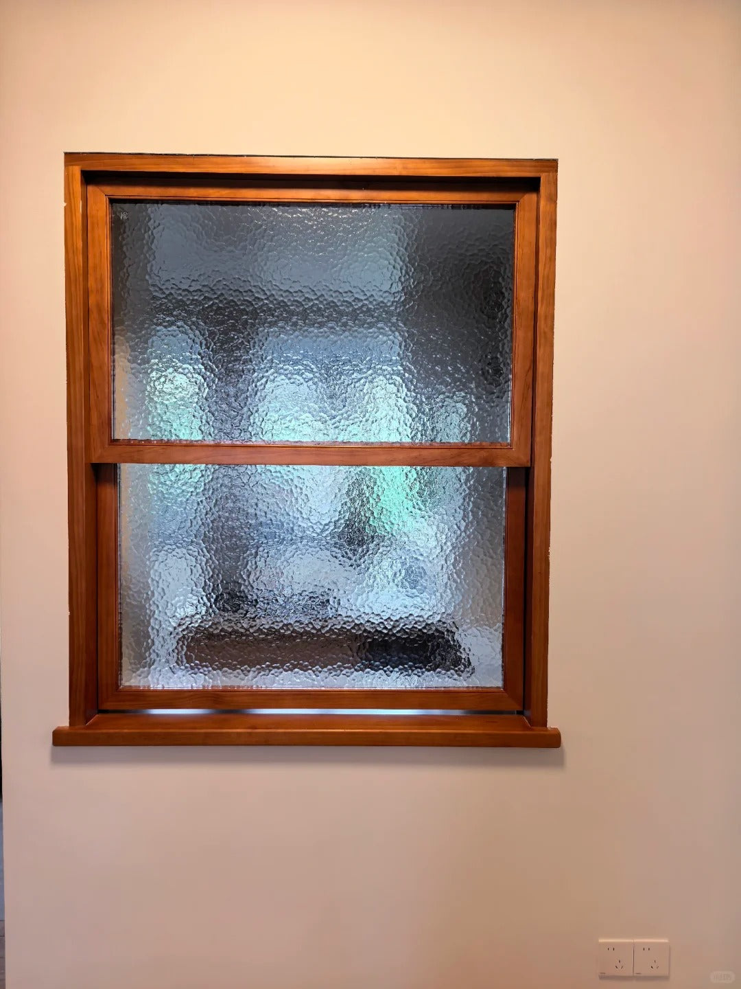 Rothnow Wooden Window RNWW04, black finish, single and double hung window with wooden frame, showing a classic window design.