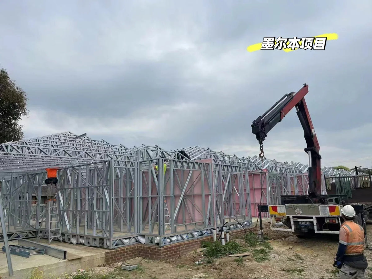 Rothnow Steel Structure Villa RNLV03, modern light steel building with customized size, showing the sleek steel frame and design.