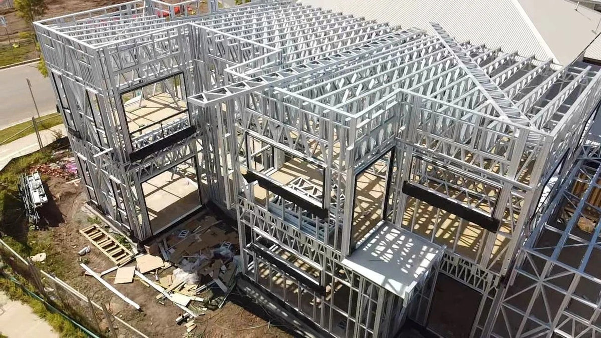 Rothnow Steel Structure Villa RNLV04, modern light steel building with sleek design and customized size, exterior view.