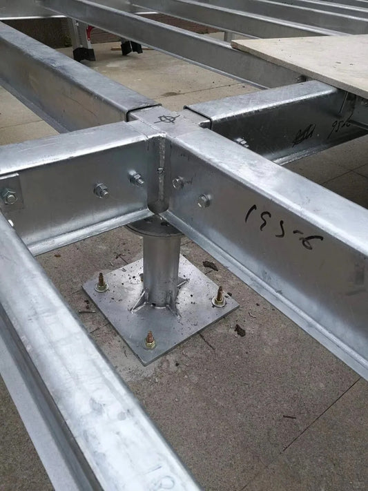 Rothnow® Steel Structure Villa RNLV06 with heavy steel framework, showcasing customized size and robust construction for architectural design.