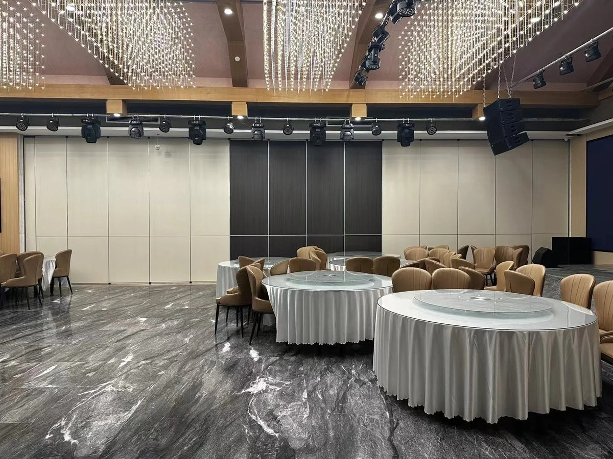 White Rothnow Movable Partition RNMP06 office divider, customizable size, ideal for creating private workspaces or room separation.