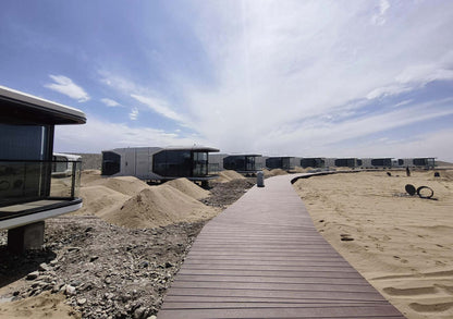 Black Rothnow Space Capsule House steel structure building with sleek design and compact form, model RNSH05-V7.